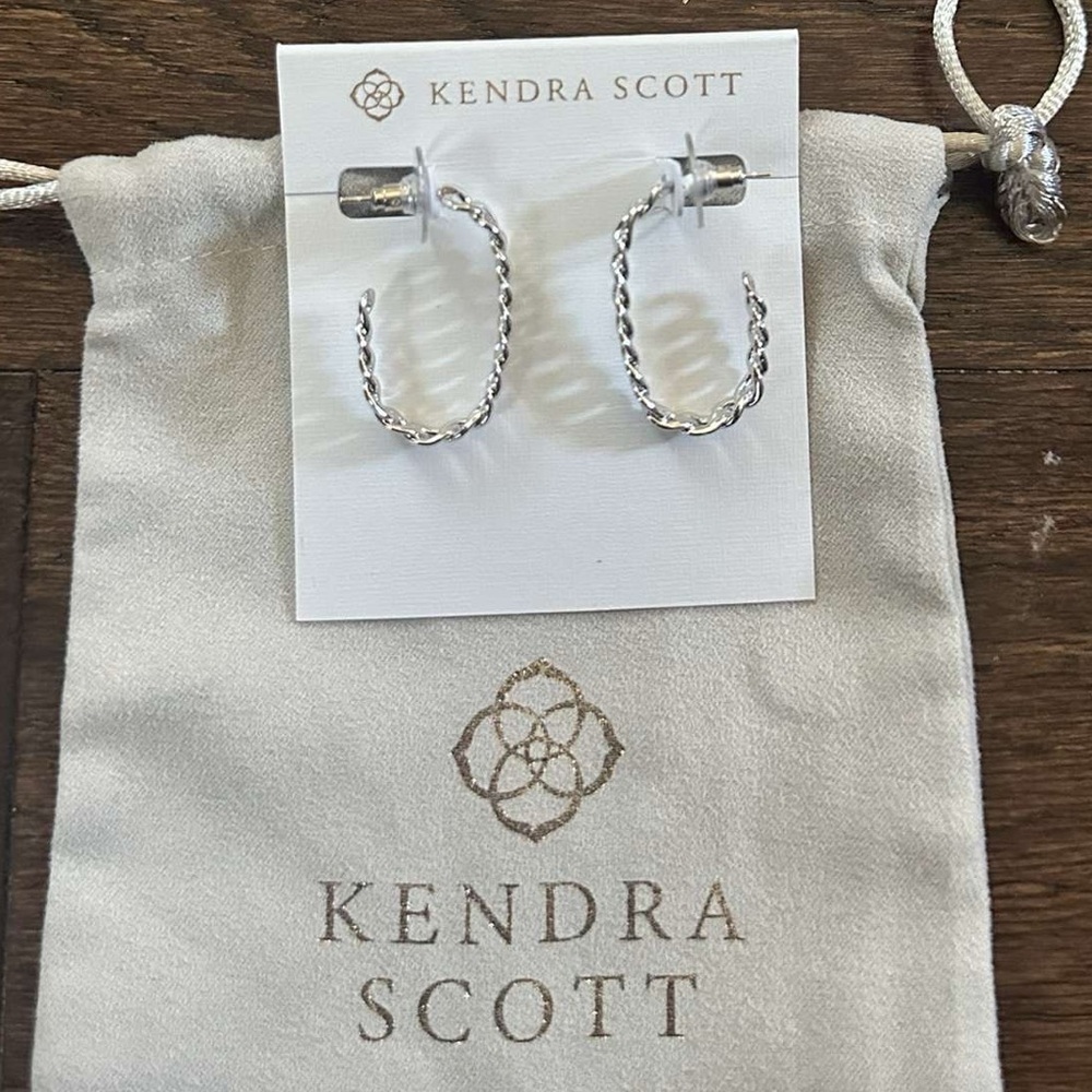 KENDRA SCOTT Grier Rhodium Chain Hoop Earrings-Silver-Brwnd New - Picture 5 of 13